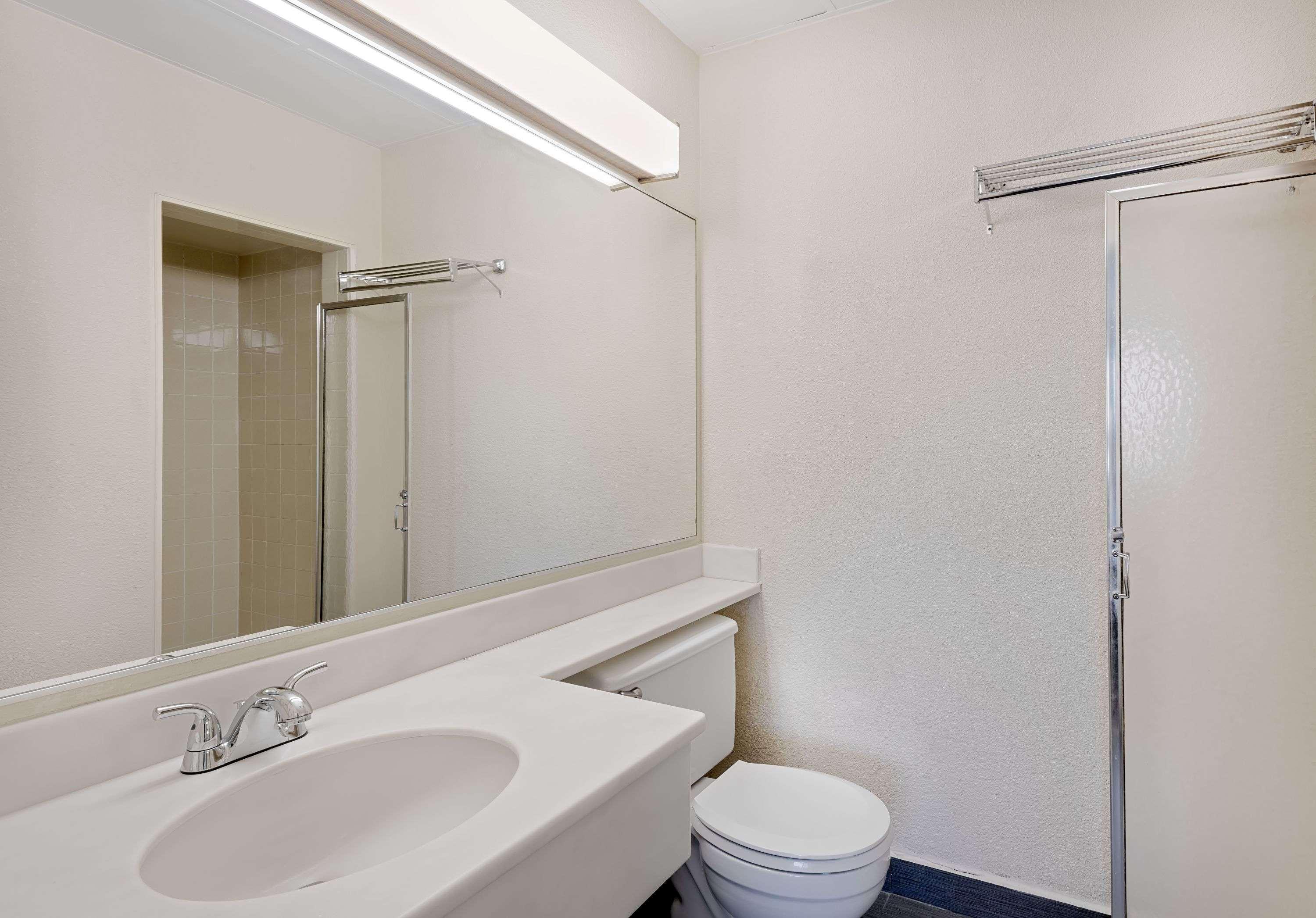 Travelodge By Wyndham Chambersburg Phòng bức ảnh